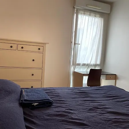 Habitación en casa particular Cosycosy Clichy